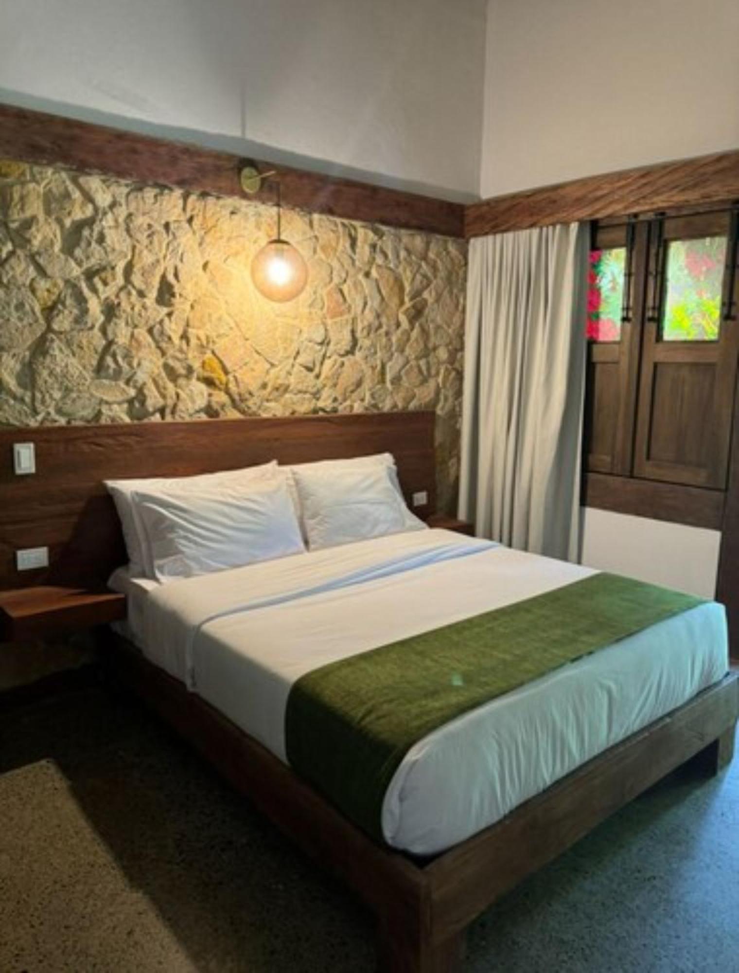 Hotel El Cielo En La Tierra Alcalá エクステリア 写真